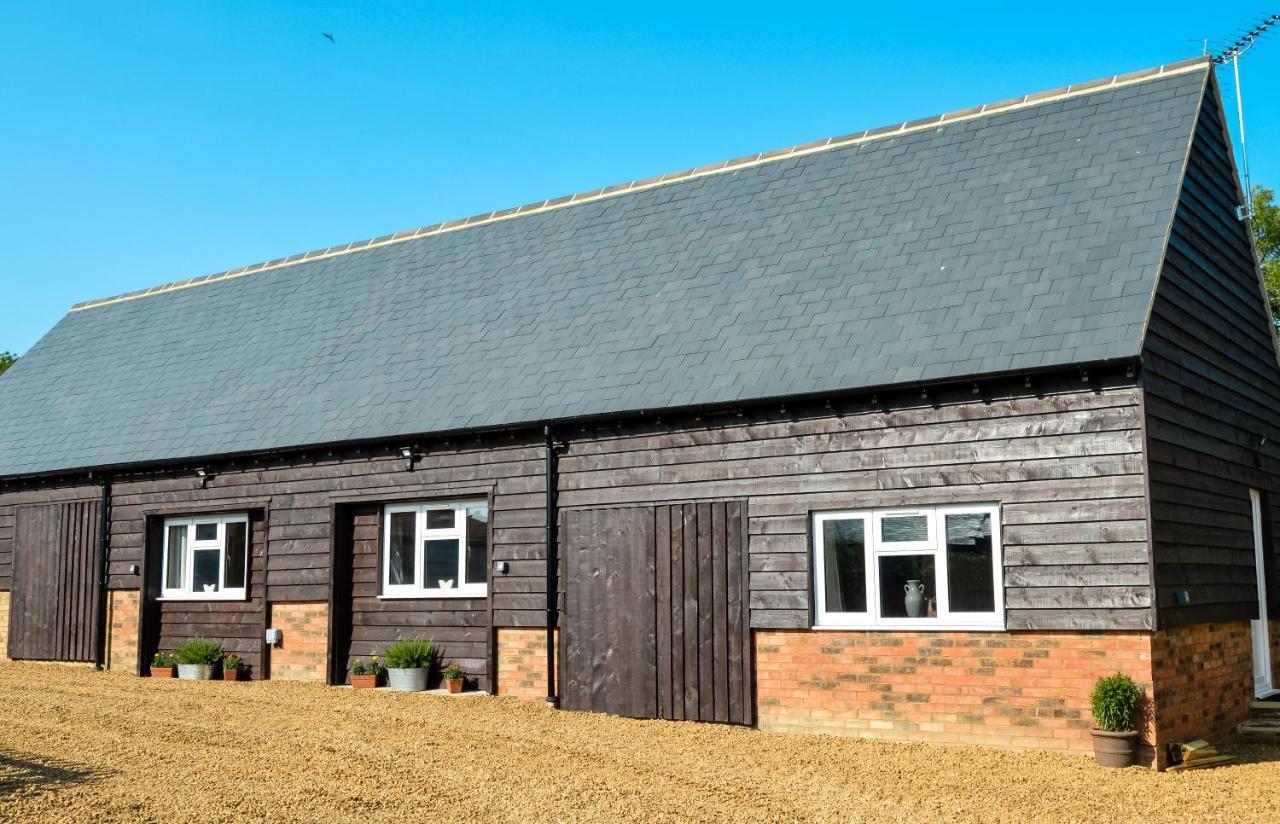 Buttercup Cottage At The Old Tractor Barn Brackley  Eksteriør bilde